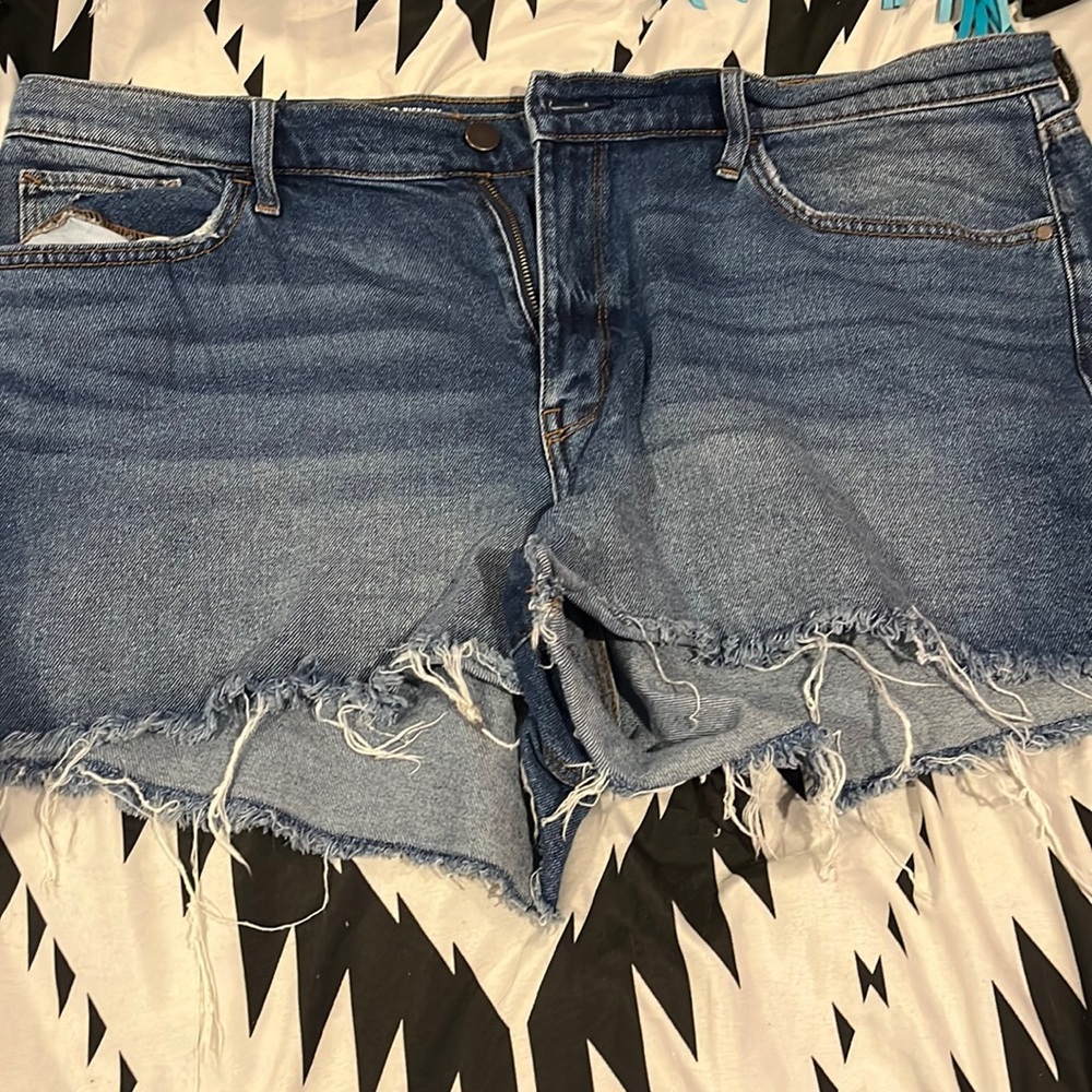 ana shorts